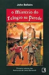 O Mistério do Relógio na Parede